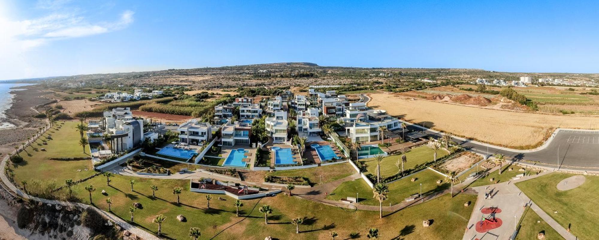 Vivo Mare Beachfornt Villas - Azure Ayia Napa Bagian luar foto