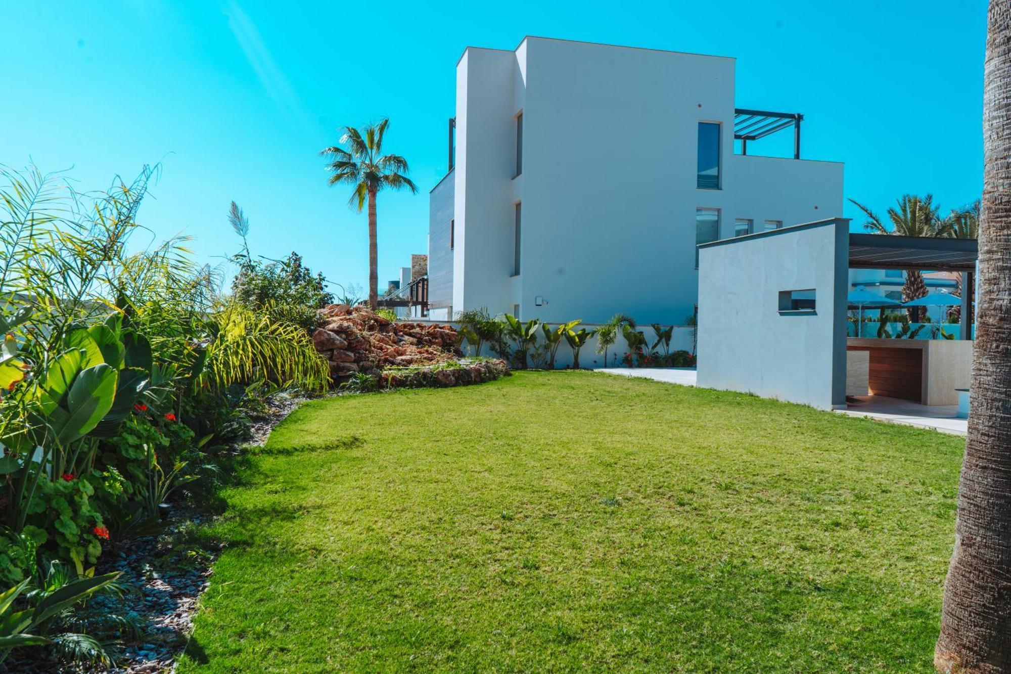 Vivo Mare Beachfornt Villas - Azure Ayia Napa Bagian luar foto